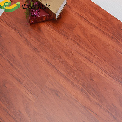 Aggiornare la vostra casa con la casa liscia in rilievo pavimenti in laminato impermeabile per la decorazione moda