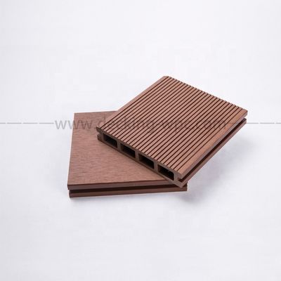 SGS Certified Composite WPC Decking con supporto tecnico online e caratteristica anti-caduta