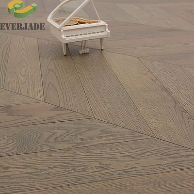 Pavimenti in legno artigianale a tre strati lisci Pavimenti in legno artigianale a tre strati Noce Bianco Rossa Quercia