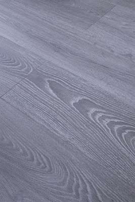 AC4 Tasso di resistenza all'usura T G Pavimento laminato Macchina per il naso delle scale per pavimenti di ingegneria
