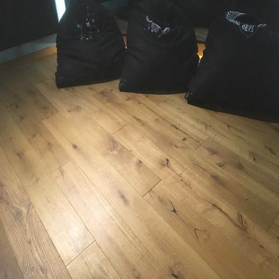 Pavimenti di legno massello in legno di quercia piastrelle di acero con supporto tecnico online