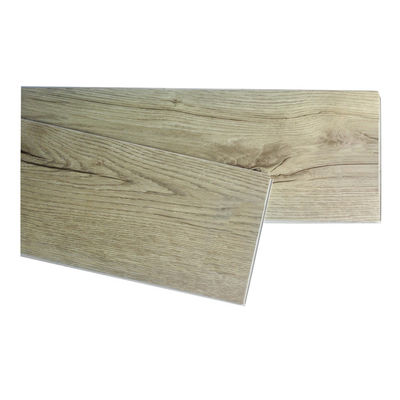 Pavimenti in SPC di qualità commerciale da 4 mm con stile di design moderno e materiale resistente