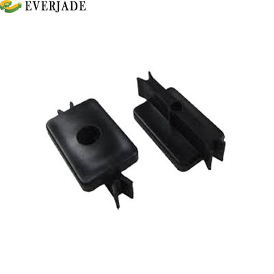 Materiale grezzo PP Plastico Wpc Fasciatore per pavimenti con clip in acciaio inossidabile