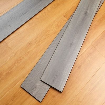 Struttura a 3 strati da 10 mm Pavimenti in legno ingegneristico a base di quercia bianca tedesca spazzolata