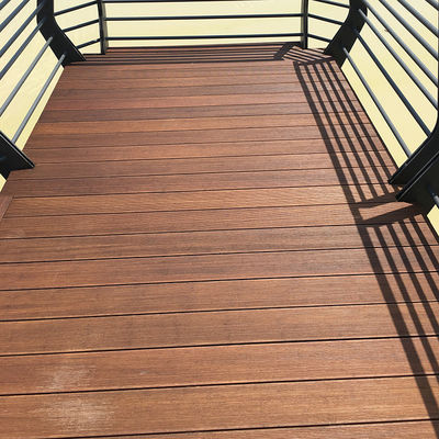 Trasforma il tuo spazio esterno con un design moderno e ecologico
