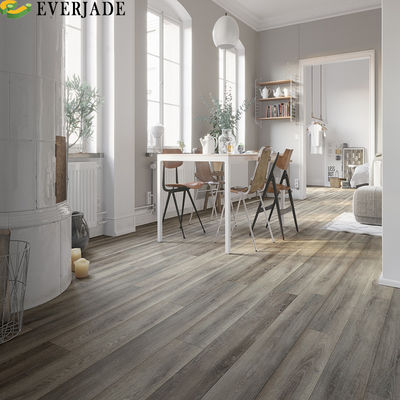 Pavimenti a prova d'acqua per design moderno
