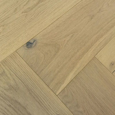 Pavimenti in legno ingegneristico in legno di quercia di ossa di pesce ecologici durevoli e eleganti per il soggiorno