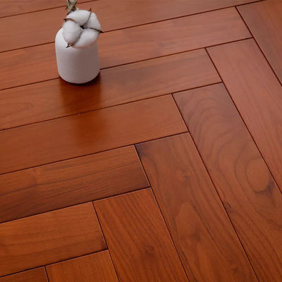 Pavimenti in legno ingegneristico in legno di quercia di ossa di pesce ecologici durevoli e eleganti per il soggiorno