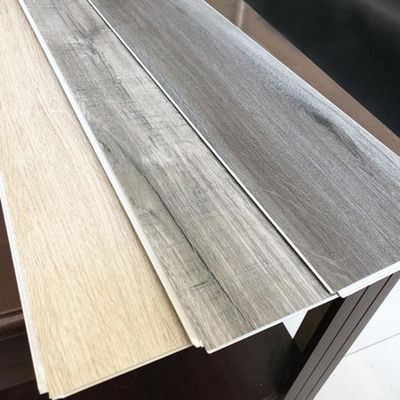Moderno design resistente a indossare in legno reale rivestimento di forno di aringhiera pavimenti in vinile a prezzi competitivi