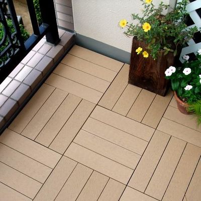 DIY Click Lock Pavimenti esterni Piastrelle composite in legno-plastico per pavimenti da giardino