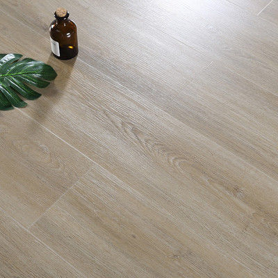 5.5mm SPC Hybrid Floor Tile per un ambiente ecologico soddisfatto