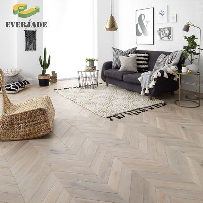 Stile di design moderno Legno duro di ossa di pesce Legno di pavimento Piastra con legno di quercia ingegnerizzato