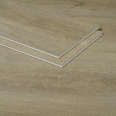 Pavimenti SPC impermeabili e antiscivolo Legno a aspetto largo piastra Pavimenti compositi 4mm 5mm