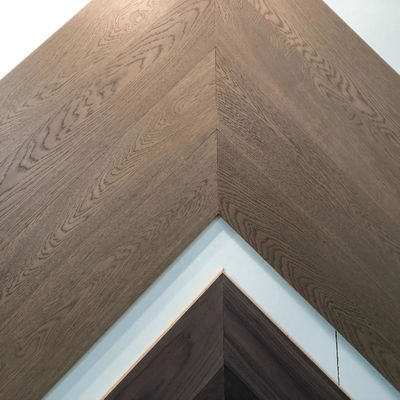 Tre strati di parquet di legno ingegnerizzato per il soggiorno