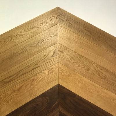 Tre strati di parquet di legno ingegnerizzato per il soggiorno