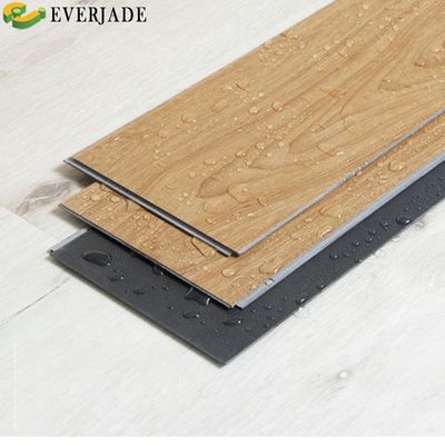 Pavimenti SPC interni con rivestimento UV a lacca e facile installazione del sistema Unilin Click