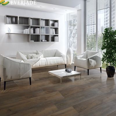 Pavimenti SPC interni con rivestimento UV a lacca e facile installazione del sistema Unilin Click