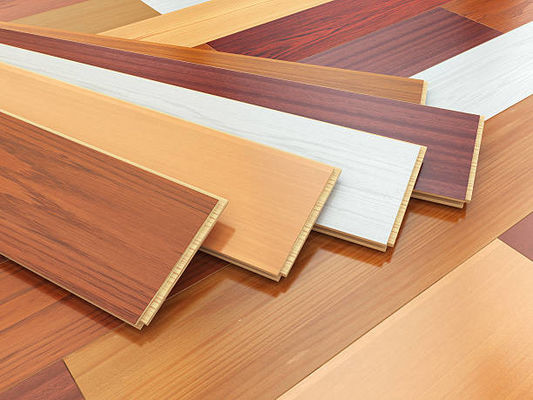 Pianoforte 8mm-12mm lucido alto lucido pavimento in legno laminato T G Installazione impermeabile
