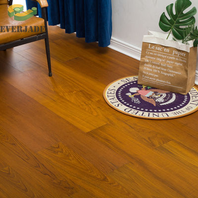 Pavimenti in legno ingegnerizzati con campione gratuito