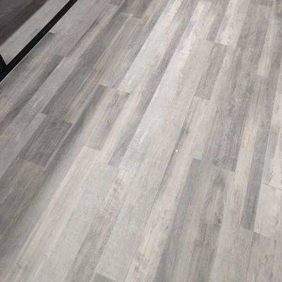 Pavimenti SPC facile clic Acque resistenti Pavimenti ignifughi per ambienti interni 4mm 5mm