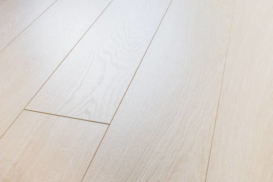 Con certificazione CE pavimenti 100% impermeabili Vinyl/PVC/Lvt pavimenti LVT Plank Eir Superficie 100% vergine antiscivolo
