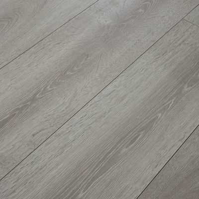 1218*303mm Pavimenti in legno laminato di quercia ignifughi e impermeabili per il miglioramento del soggiorno