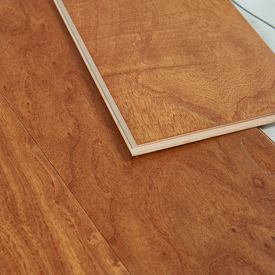 Pavimento in legno VSPC 8 mm impermeabile e ignifuge con texture naturali