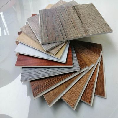Pavimenti in plastica da 4 mm a 12 mm con certificato CE