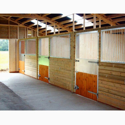Outlet Stalle di cavalli Corsa su misura Circuito Equestre Club Recinzione Pannelli di costruzione