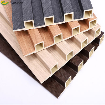 Interno pannello di parete in Wpc con rivestimento esterno a colori personalizzati