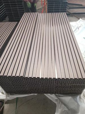 Pannello murario PWC decorativo di alta classe Interni WPC Rivestimento murario in colori personalizzati