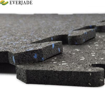 85% SBR Granuli 15%EPDM Granuli 5-15mm Pavimento di gomma per sport Personalizzabile