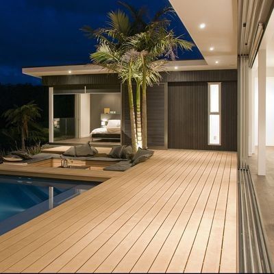 Disegno tradizionale Waterproof Fire Resistant WPC Decking Board con kit di angolo