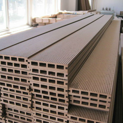 Pavimento esterno impermeabile Patio Decking Pavimento esterno in legno di plastica composita